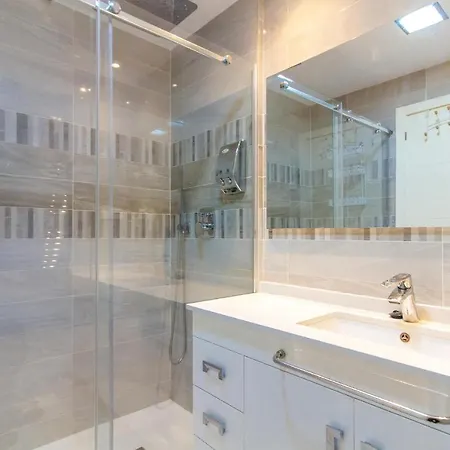 Lovely In Apartament Torrevieja